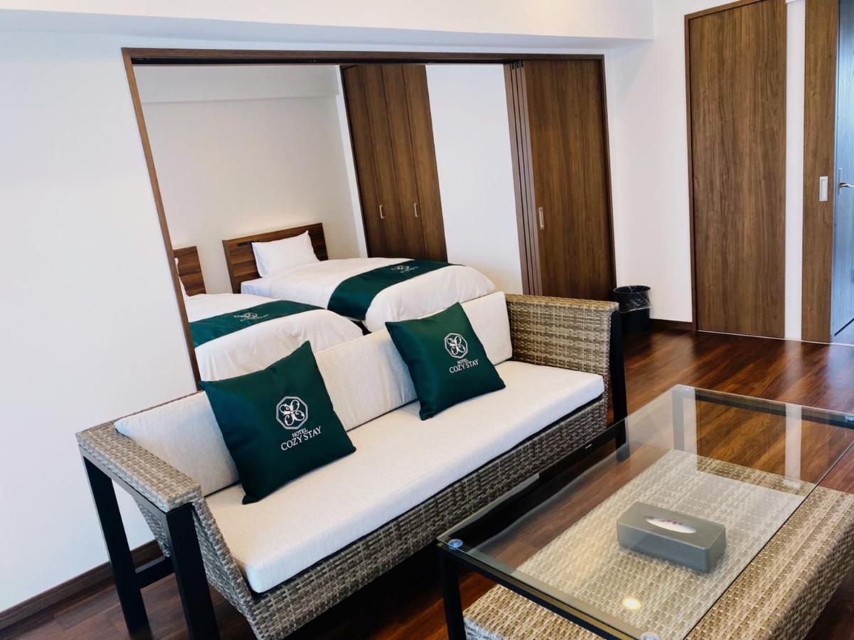 Hotel Y'Rise To Urasoe Esterno foto