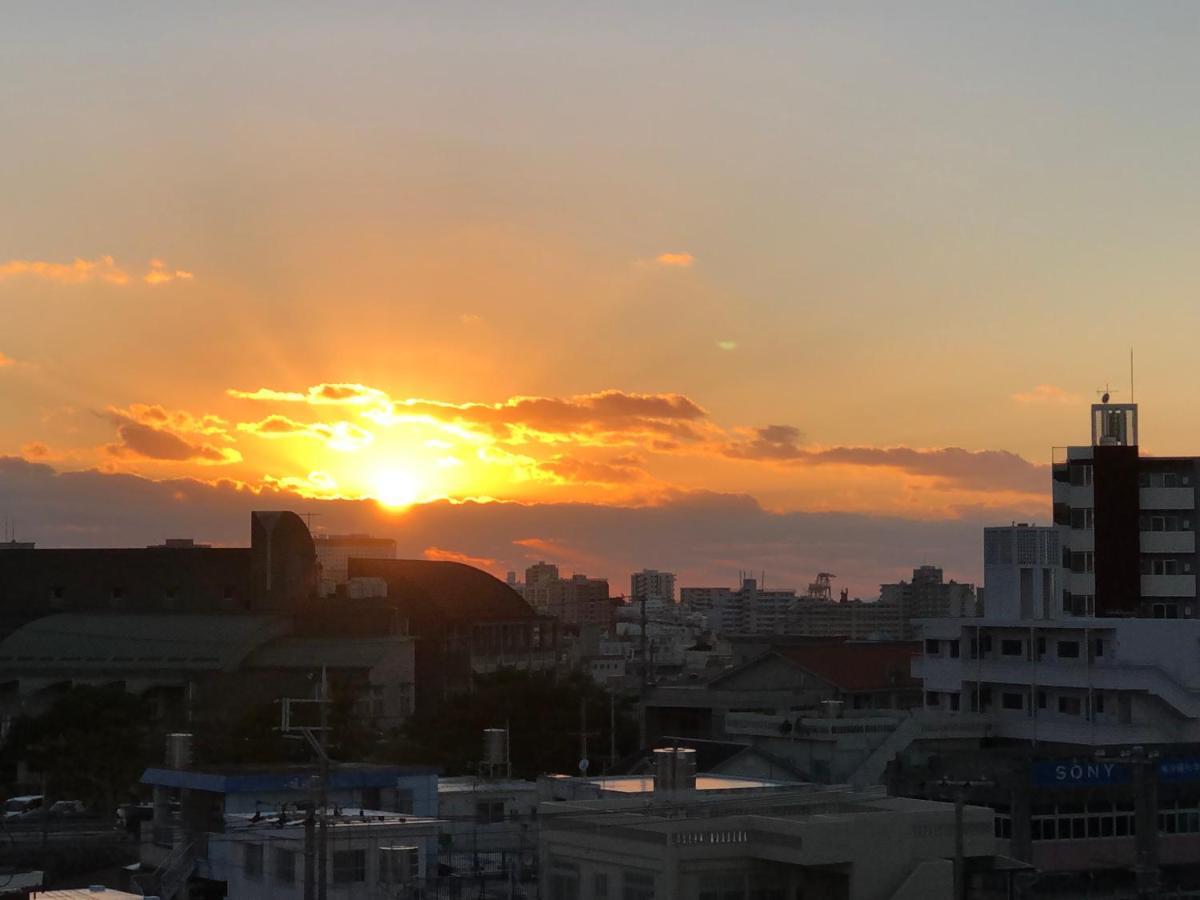 Hotel Y'Rise To Urasoe Esterno foto