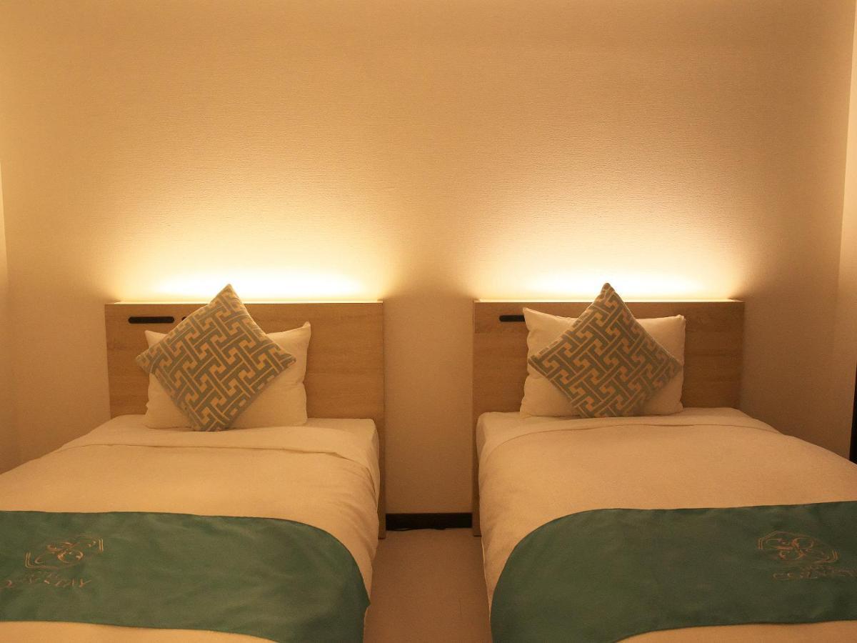 Hotel Y'Rise To Urasoe Esterno foto