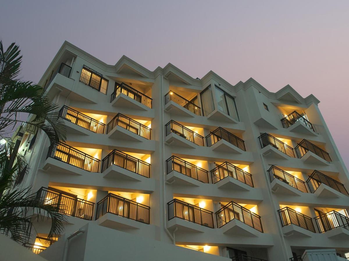 Hotel Y'Rise To Urasoe Esterno foto